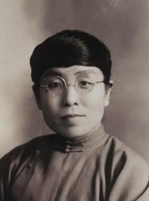杨崇瑞