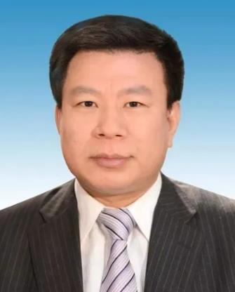 吴相君 以岭药业董事长