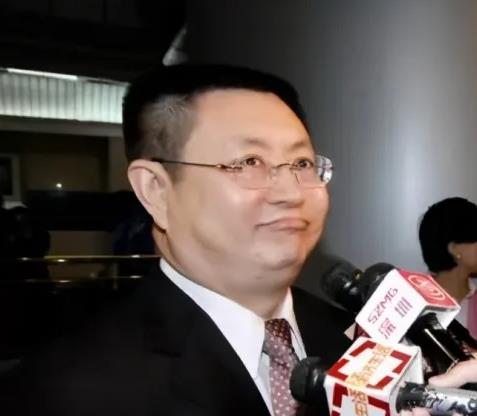 袁富根