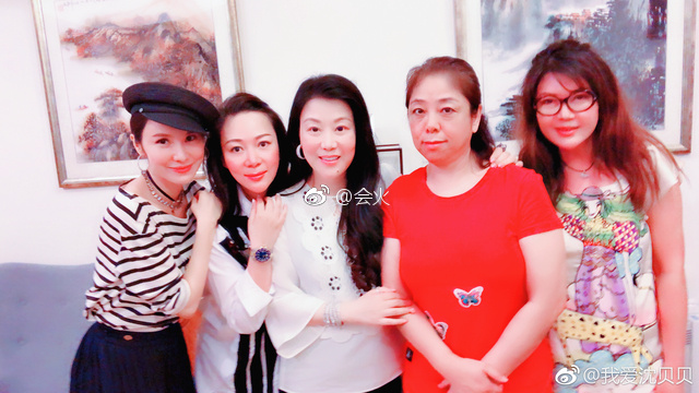 纪晓波妈妈崔丽杰靠什么起家，崔丽杰是东北人吗？插图(1)