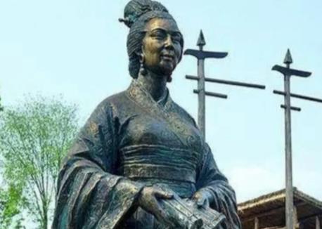 吕母