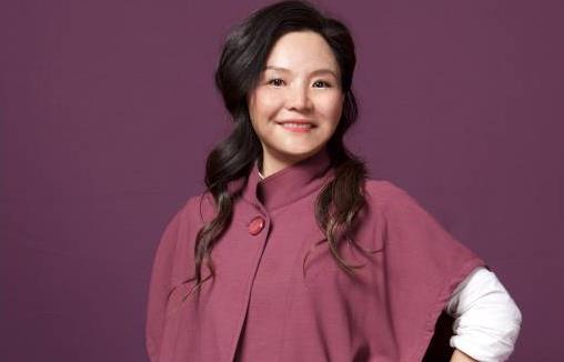何巧女