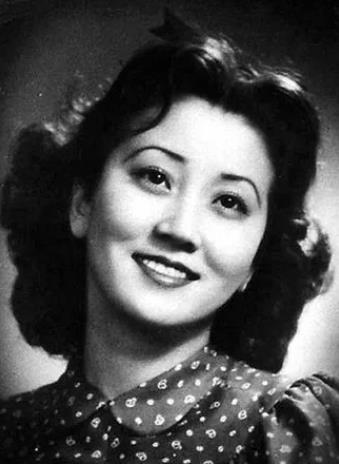 蒋英