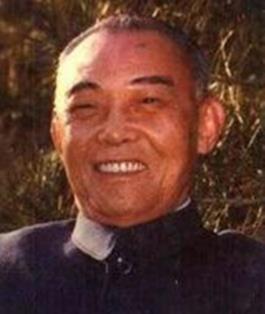 江渭清