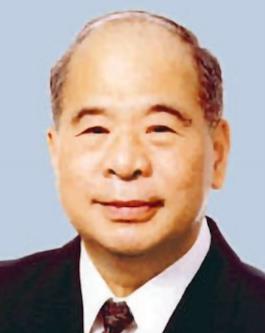 尉健行