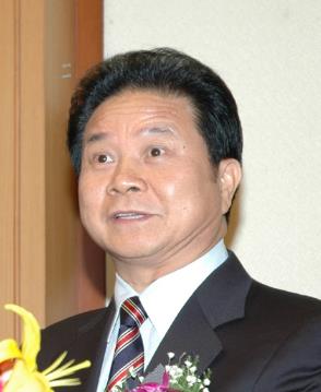 汤炳权
