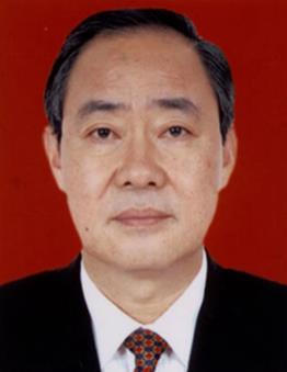 佟星