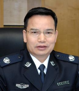 梁伟发