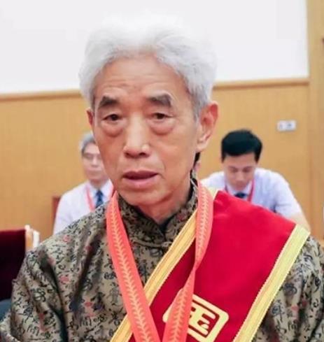 薛伯寿