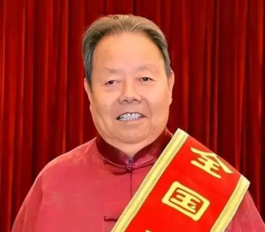 王自立
