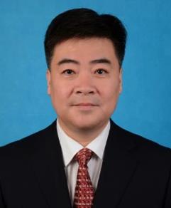 何中伟