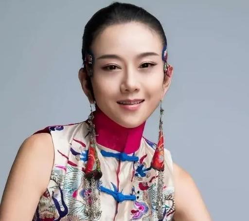 杨丽萍