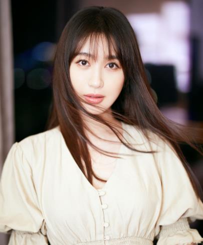 李菲儿