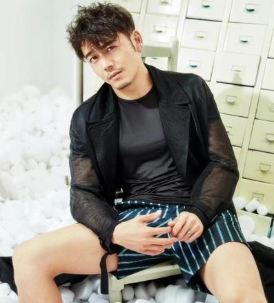杨烁