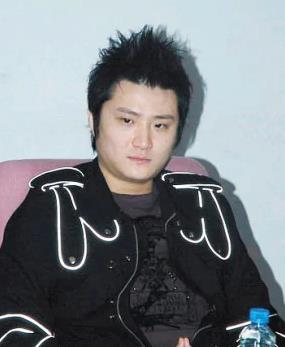 石醒宇
