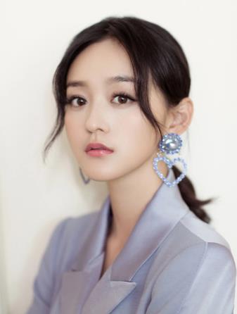 何泓姗