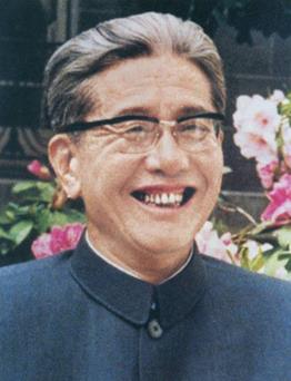 乔冠华