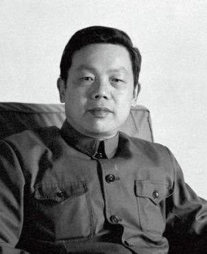 吕培俭