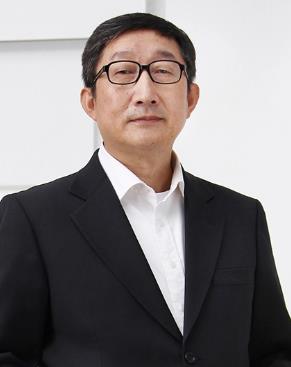 钱东奇