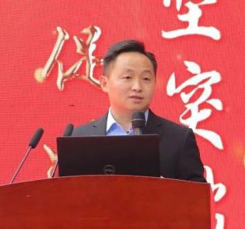 喻照明
