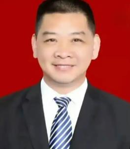 李佳前